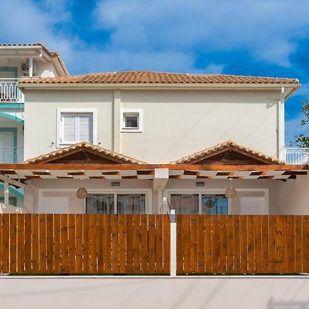 Iris & Rhea Junior Suites Τσιλιβί Εξωτερικό φωτογραφία