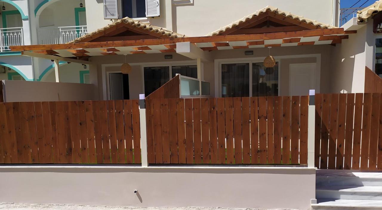 Iris & Rhea Junior Suites Τσιλιβί Εξωτερικό φωτογραφία