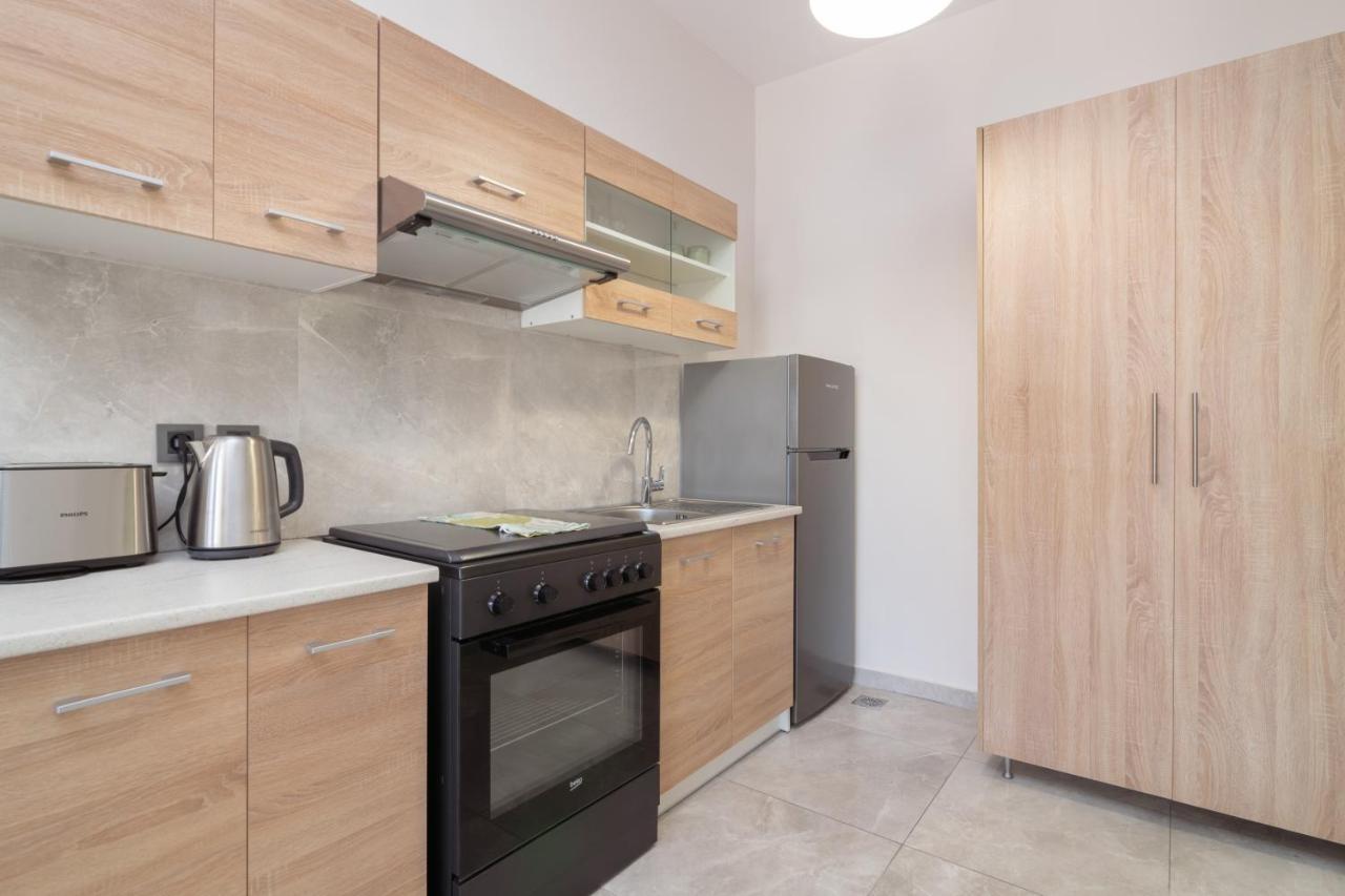 Iris & Rhea Junior Suites Τσιλιβί Εξωτερικό φωτογραφία