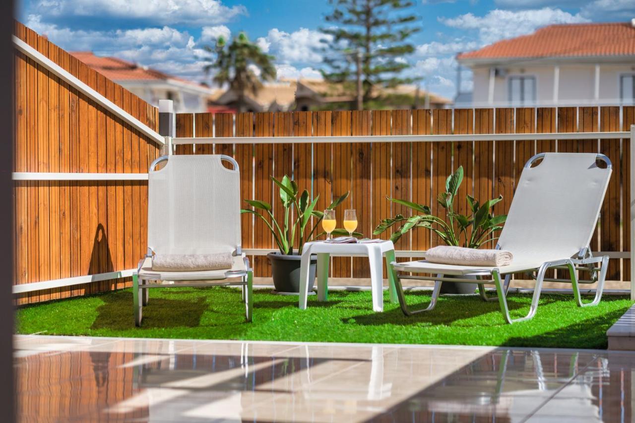 Iris & Rhea Junior Suites Τσιλιβί Εξωτερικό φωτογραφία