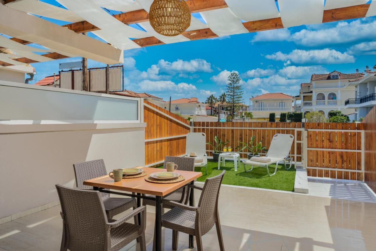 Iris & Rhea Junior Suites Τσιλιβί Εξωτερικό φωτογραφία
