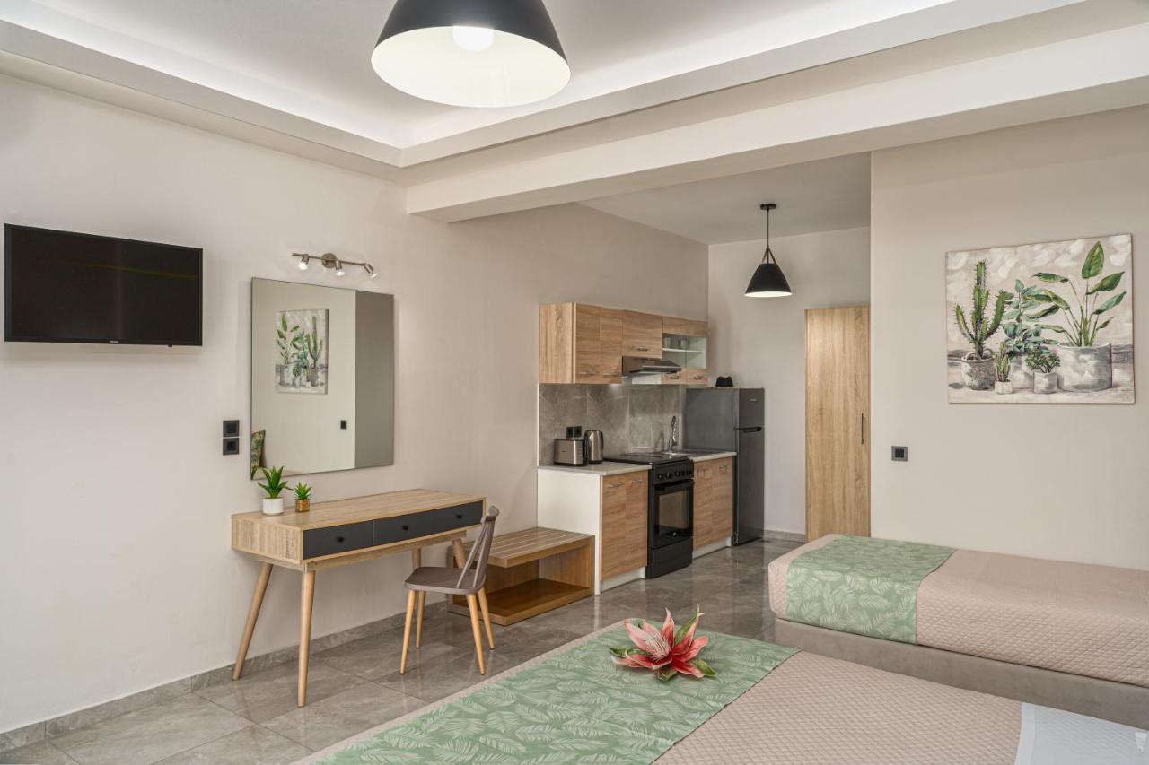 Iris & Rhea Junior Suites Τσιλιβί Εξωτερικό φωτογραφία